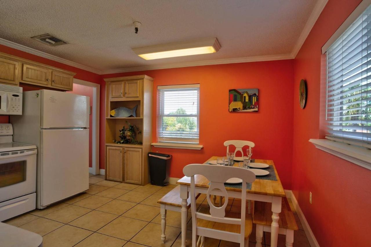 100 - Las Brisas St. Pete Beach Bagian luar foto