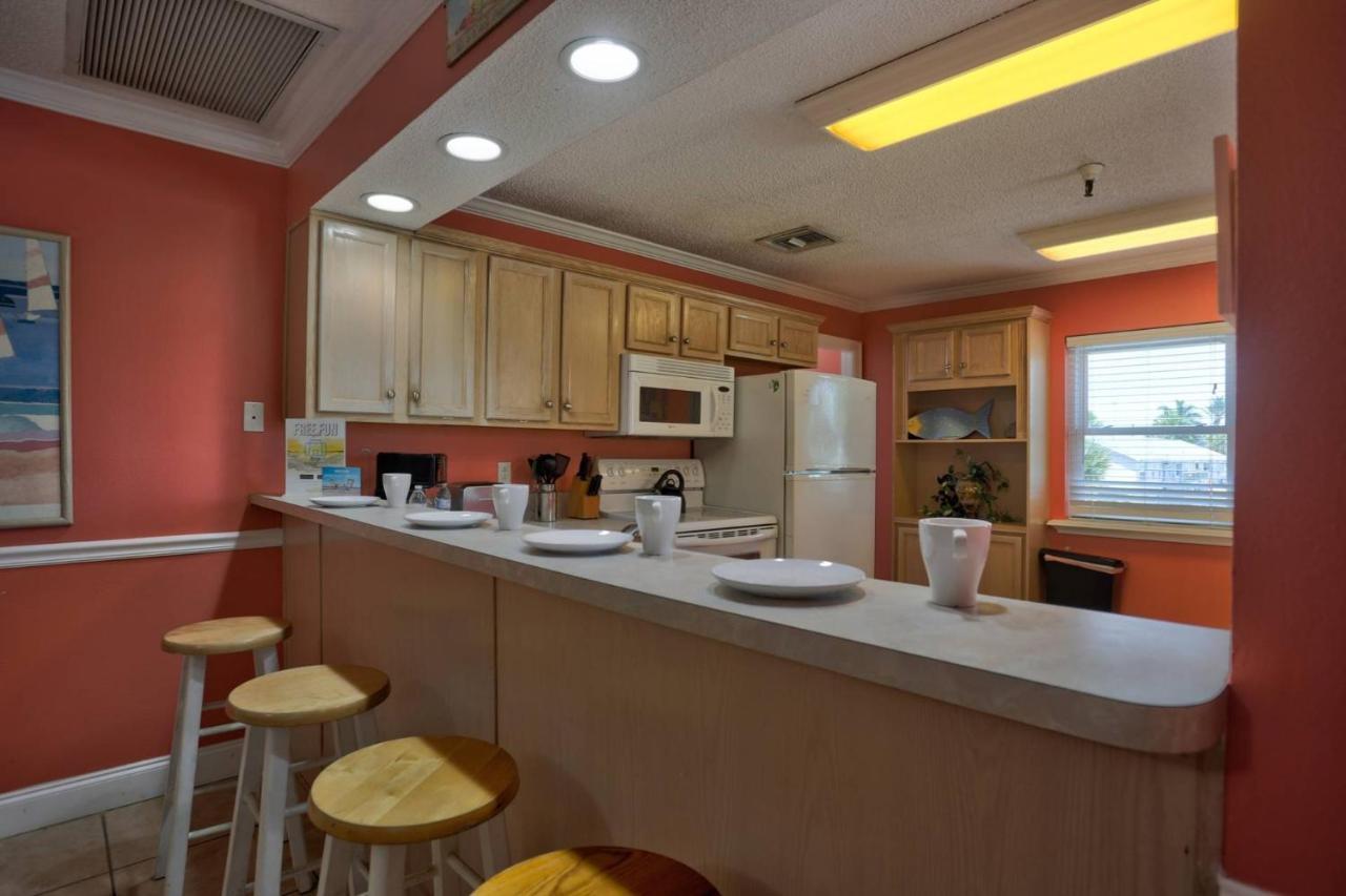 100 - Las Brisas St. Pete Beach Bagian luar foto