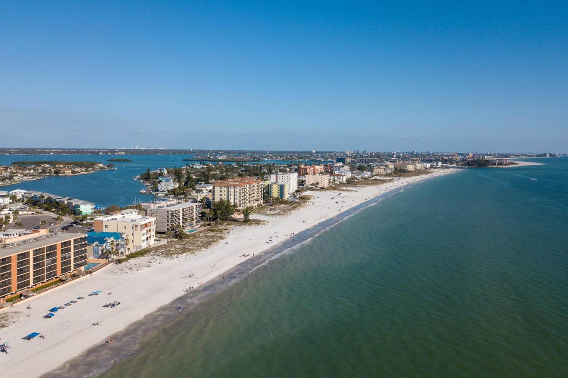 100 - Las Brisas St. Pete Beach Bagian luar foto
